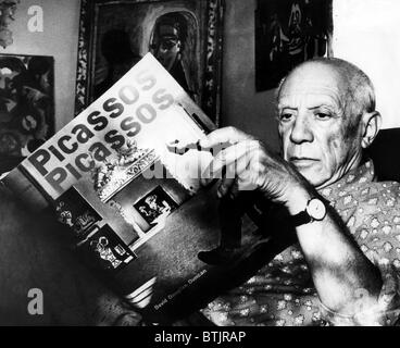 Artist Pablo Picasso reads fom his book at his home  on the French Riviera. 10/19/60. Courtesy: CSU Archives/Everett Collection. Stock Photo