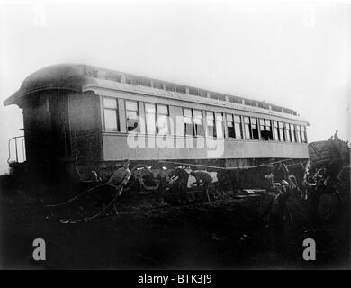 View of the great railroad wreck, Chatsworth horror, sleeper 'Tunis' from the south, August 11, 1887 Stock Photo