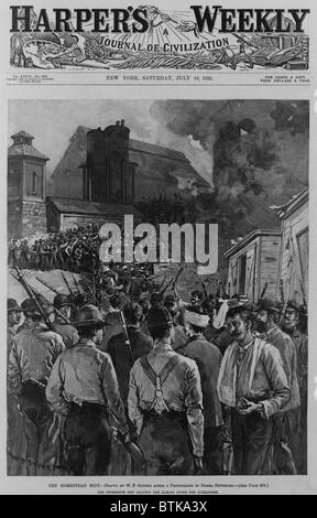 The Homestead Steel strike riot resulted in the death of 27 Pinkerton detectives, strikers, and civilians. Image shows the surrender of Henry Frick's Pinkertons (hired to keep the factory open) to the strikers during the strike. July 6, 1892 Stock Photo