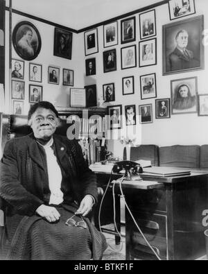 Dr. Mary Bethune (1875-1955) educator and New Deal era civil rights activist, founded Bethune-Cookman College in 1904. 1943 portrait by Gordon Parks. Stock Photo