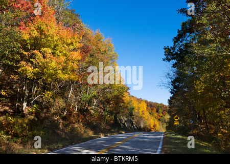 Richard Russell Scenic Highway (348) in the Fall, Chattahoochee ...