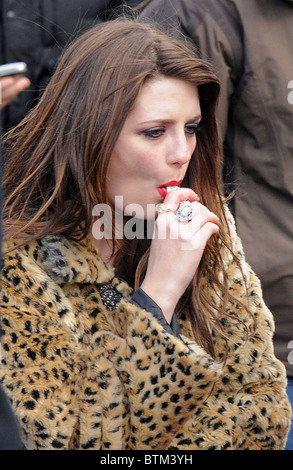 Mischa Barton On the Set of LAW and ORDER SVU Stock Photo