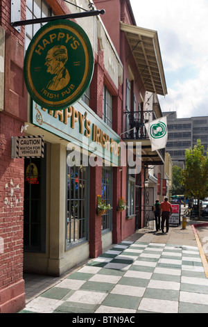 Irish pub and shops on 3rd Street in downtown Baton Rouge, Lousiana, USA Stock Photo