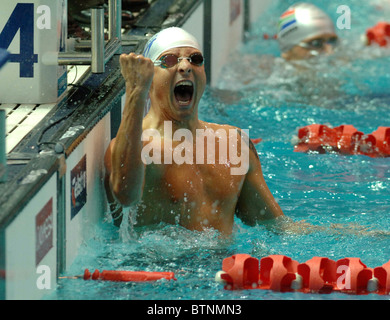 Gregor Tate wins gold in the 200m backstroke at the Commonwealth Games 2006 Stock Photo