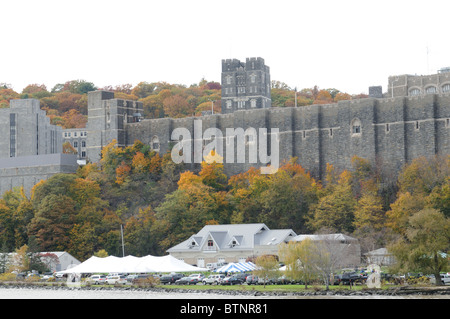 The United States Military Academy at West Point, founded in 1802, overlooks the Hudson River, 50 miles north of New York City. Stock Photo