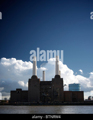 Battersea Power Station on the banks of the River Thames in London, UK Stock Photo