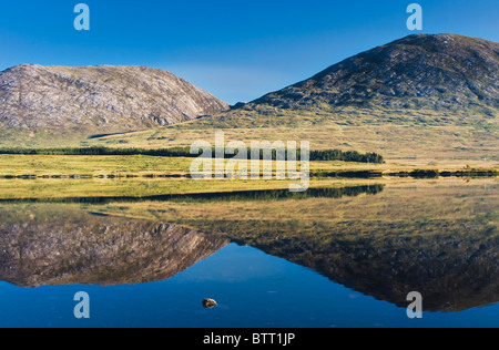 Early morning at Lough Shindilla, near Maam Cross, Connemara, Co Galway, Ireland Stock Photo