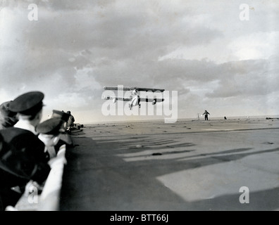 A Walrus landing on the flight deck of the carrier after a patrol in the Atlantic Stock Photo