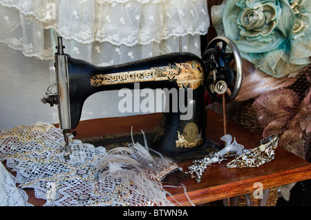 Old sewing machine, Singer, Germany, 20th century Stock Photo - Alamy