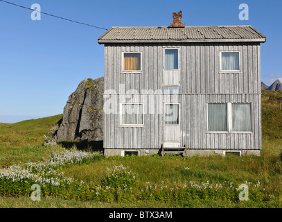 Old, derelict house in Hovden, Vesteralen, North Norway Stock Photo