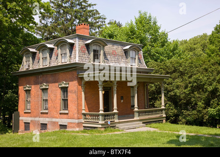 Cottage Row at Snug Harbor Cultural Centre on Staten Island Stock Photo