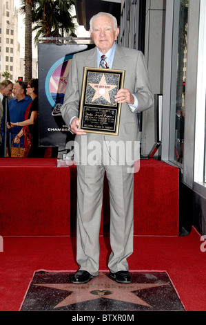 Star on the Hollywood Walk of Fame for Judge Joseph Wapner of The People's Court Stock Photo