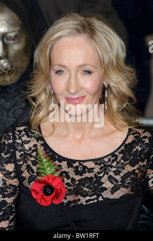J K Rowling attends the World Premiere of Harry Potter and the Deathly Hallows Part 1, London, 11th November 2010. Stock Photo