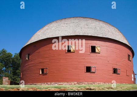 Usa Oklahoma Arcadia The Round Barn Stock Photo 259661763 Alamy