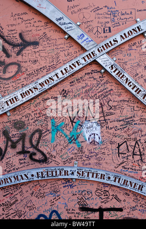 Messages written by tourists on a Peace Wall in Belfast Stock Photo
