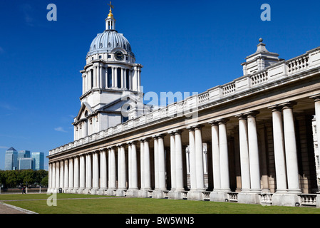 Greenwich Old Royal Naval College and Canary Wharf, London 2 Stock Photo