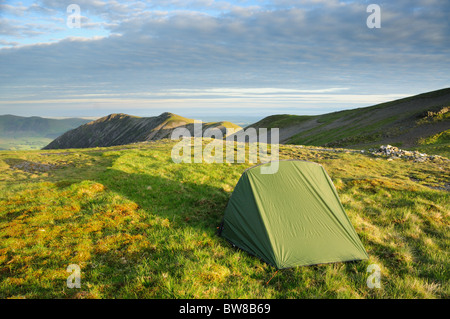 Wild camping on Sand Hill and Hopegill Head in the English Lake District Stock Photo
