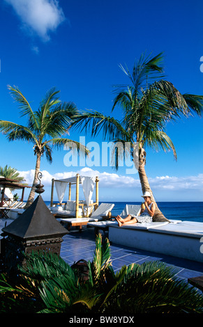 Beach Club La Ola in Puerto del Carmen, Lanzarote, Canary Islands ...