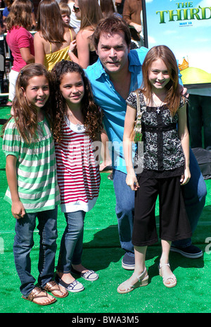 SHREK THE THIRD Premiere Stock Photo - Alamy