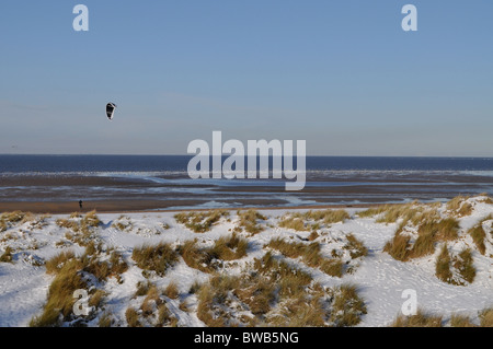 Old Hunstanton beach, cold winter of 2009-2010, solitary kite surfer ,Christmas Day Stock Photo