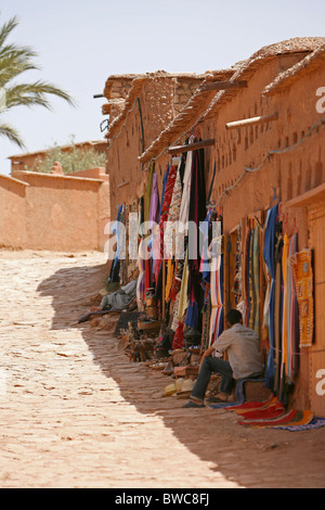 The narrow alleys and streets of the Kasbah in Aït Benhaddou in Morocco Stock Photo