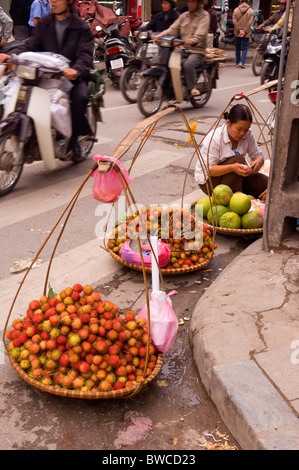Fruit seller in Hanoi, Vietnam Stock Photo