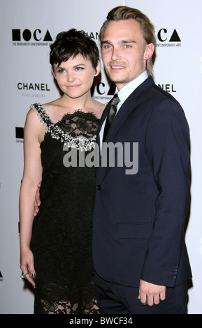 GINNIFER GOODWIN JOEY KERN MOCA LOS ANGELES BENEFIT GALA. PRESENTS THE ARTIST'S MUSEUM HAPPENING. DOWNTOWN LOS ANGELES CA Stock Photo