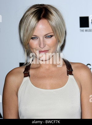 MALIN ACKERMAN MOCA LOS ANGELES BENEFIT GALA. PRESENTS THE ARTIST'S