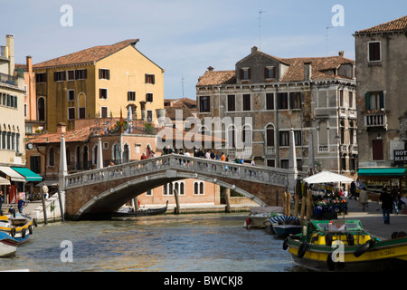 Ponte delle Guglie on the Cannaregio Canal known as the Bridge of Spires Stock Photo