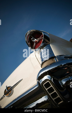 1956 oldsmobile american car cars fin tail tailfin fins tailfins 1950s 1950 us usa nineteen fifties nineteenfifties light tailli Stock Photo