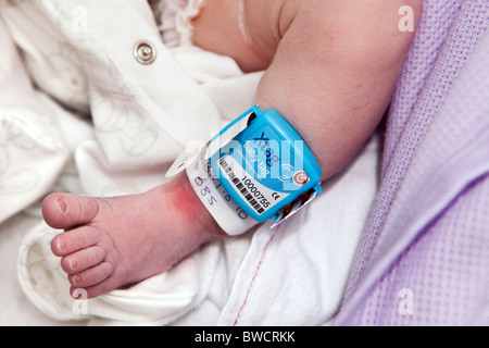 Baby security tag to prevent child abduction from maternity wards in Hospitals Stock Photo