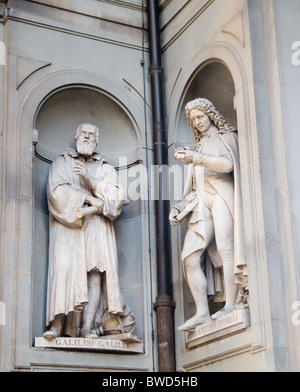 Statue of Galileo at the Uffizi. There are 28 statues of famous Florentines  around the walls of the Uffizi with 24 in the Uffiz Stock Photo