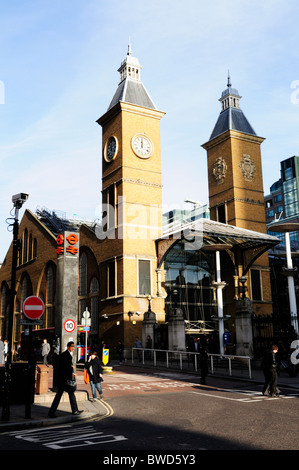 Entrance to Liverpool Street Station, London, England, UK Stock Photo