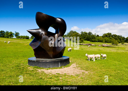 Henry Moore Large Spindle Piece Stock Photo