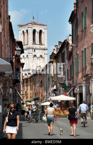 Via Mazzini, the main shopping street in Ferrara, Emilia Romagna, Italy Stock Photo