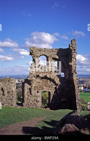 Saint Anthony's Chapel on Arthurs Seat, Edinburgh, Scotland Stock Photo