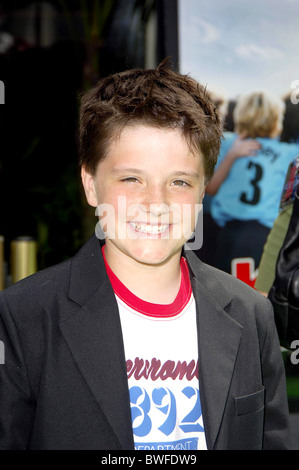 KICKING & SCREAMING Premiere Stock Photo