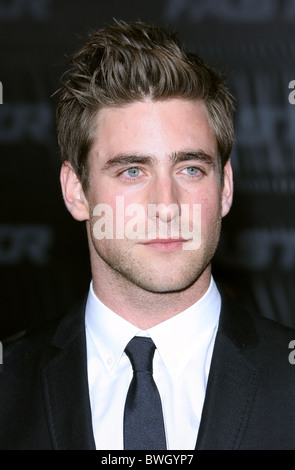 OLIVER JACKSON COHEN FASTER CBS FILMS PREMIERE HOLLYWOOD LOS ANGELES CALIFORNIA USA 22 November 2010 Stock Photo