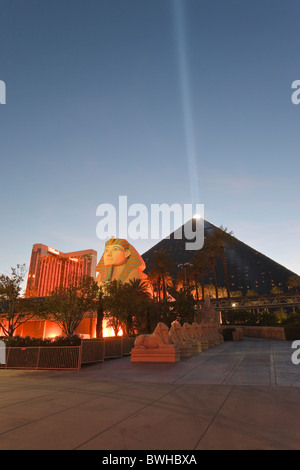 Entrance, Hotel Luxor, Las Vegas, Nevada … – License image