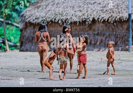 Venezuela South America Yanomami Ironavi Tribe Indios Children Family Families Village Indigenous people Ind Stock Photo