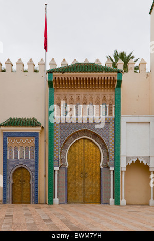 The arched gates to the Royal Palace in Fes, Morocco Stock Photo - Alamy