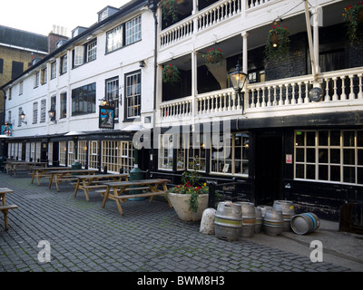 The George Pub is London's only surviving galleried coaching inn. Stock Photo