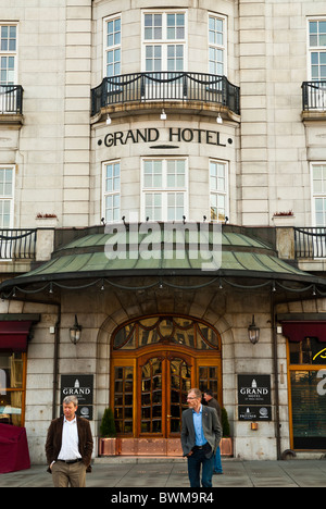 Grand hotel entrance Karl Johan gate Oslo Norway Stock Photo