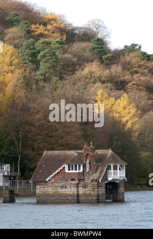 Boathouse on Rudyard Lake in Staffordshire, UK Stock Photo