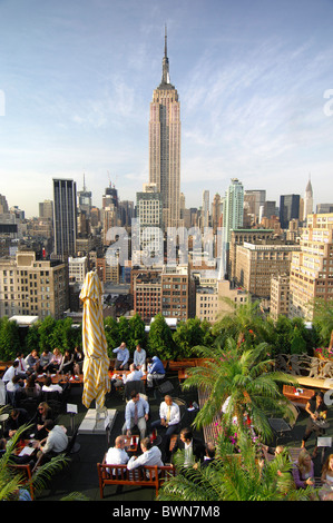 USA America United States North America New York Roof Top Bar Rooftop Bar 230 Fifth 5th Avenue Manhattan vie Stock Photo