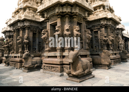 The Kailasanatha temple was built by the Pallavas in the early 8th century CE. in Kanchipuram ;kancheepuram ,Tamil Nadu, India. Stock Photo