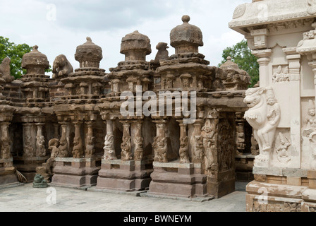 The Kailasanatha temple was built by the Pallavas in the early 8th century CE. in Kanchipuram ;kancheepuram ,Tamil Nadu, India. Stock Photo