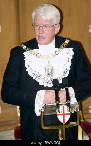 THE LORD MAYOR, ALDERMAN SIR DAVID HOWARD, AT THE GUILDHALL, LONDON Stock Photo