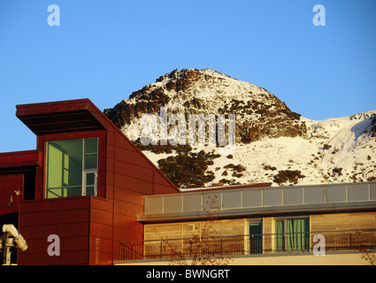 Arthur's Seat in snow as seen from Pollock Halls Edinburgh University Stock Photo