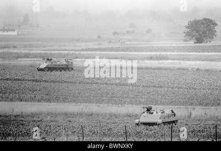 War in former Yugoslavia - Armored vehicles of Yugoslav arny on freshly declared Croatia Slovenia border in July 1991 Stock Photo